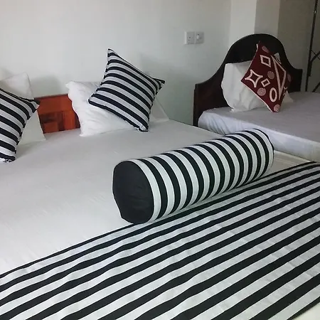 Maleesha Homestay Ella Extérieur photo